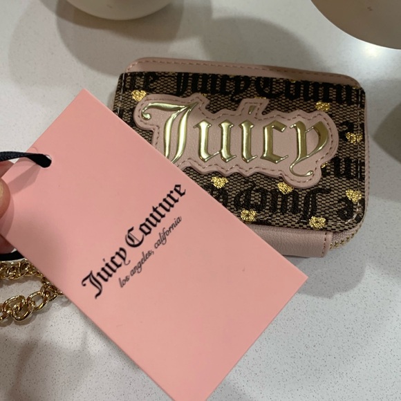 Juicy Couture Accessories - 💕 Women’s or young lady’s Juicy Couture pWallet
